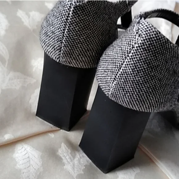 Hype Tweed Shoes Chunky Flared Heels Square Toe 7M - Picture 7 of 8